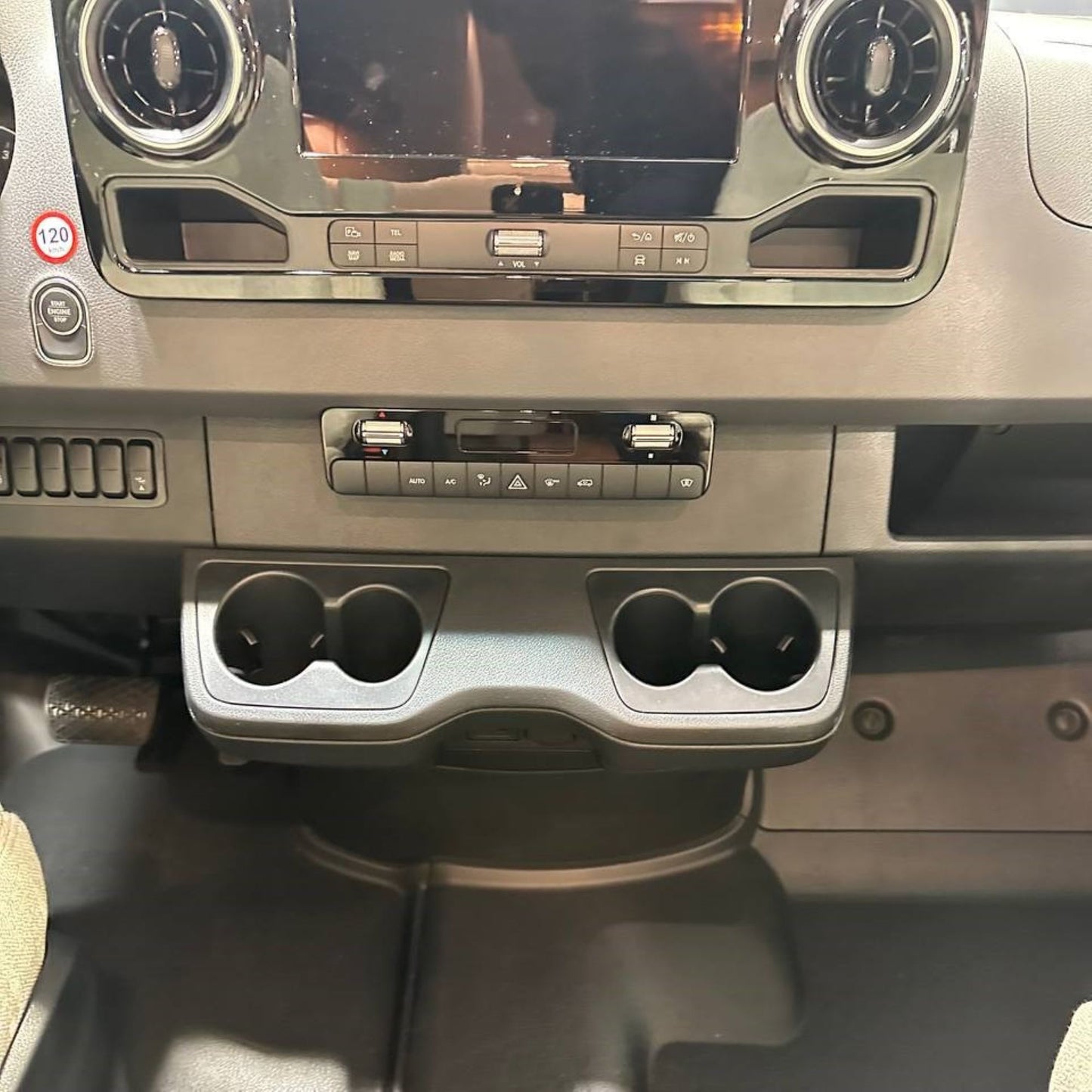 Voor Mercedes Sprinter 907 bekerhouder – linker dashboardbevestiging | Van-X accessoire