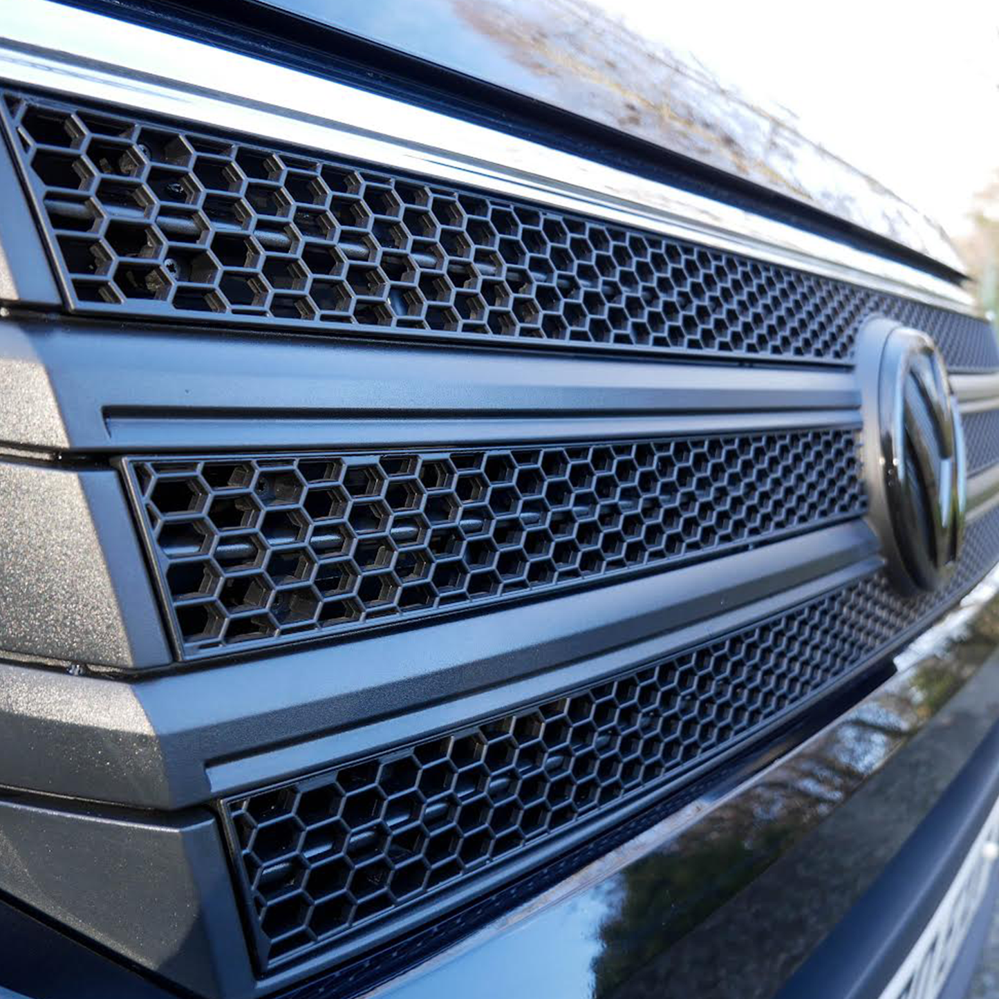 Voor VW Crafter nieuwe vorm honingraatgrille-inzetstukken