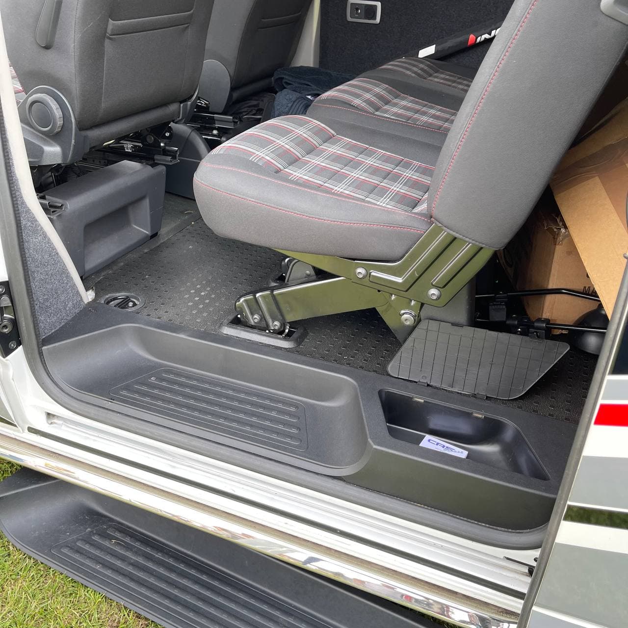 VW T5, T5.1 Transporter Side Loading Door Step V3 17mm Extra Deep with Storage Compartment