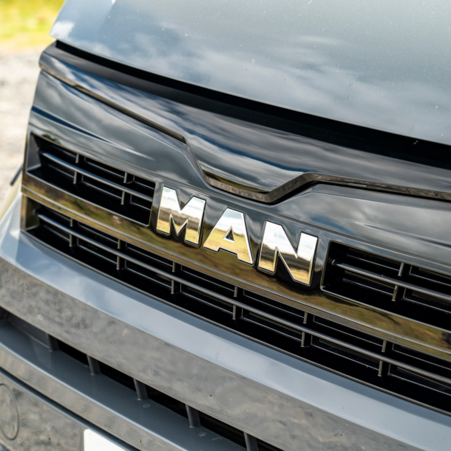 Voor Man TGE Badgeless Grille Trim – Glanzend Zwart | Premium Front Grille Upgrade voor TGE Van