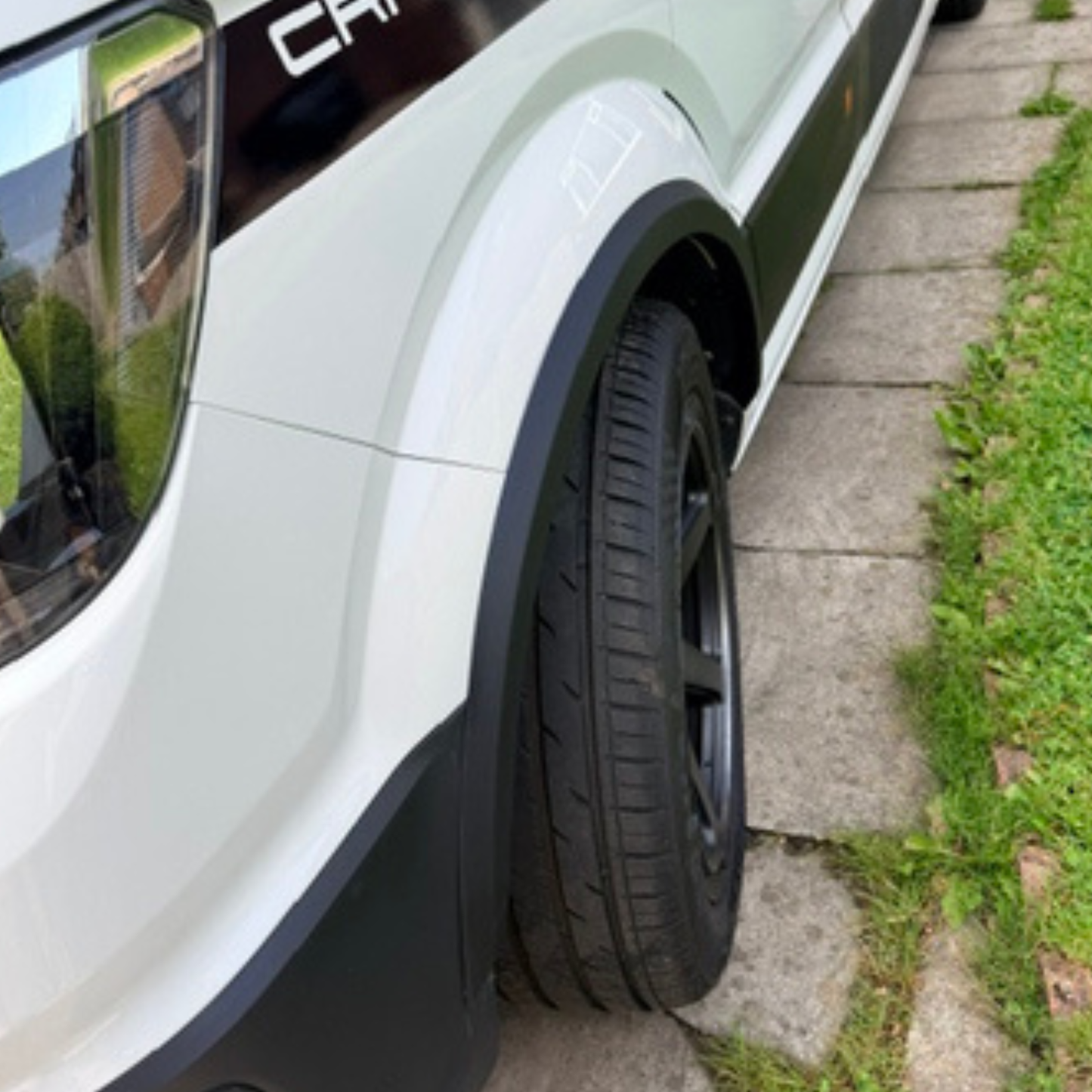 For VW New Crafter / MAN TGE Wheel Arch Protectors 4pcs – Textured Finish - Heavy Duty Flexible OEM+ No Cut Kit