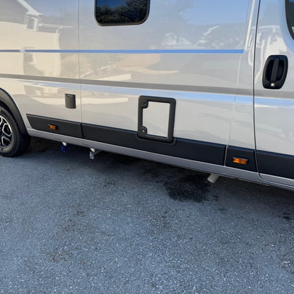 Fiat Ducato Signal Mark Guard - Gloss Black