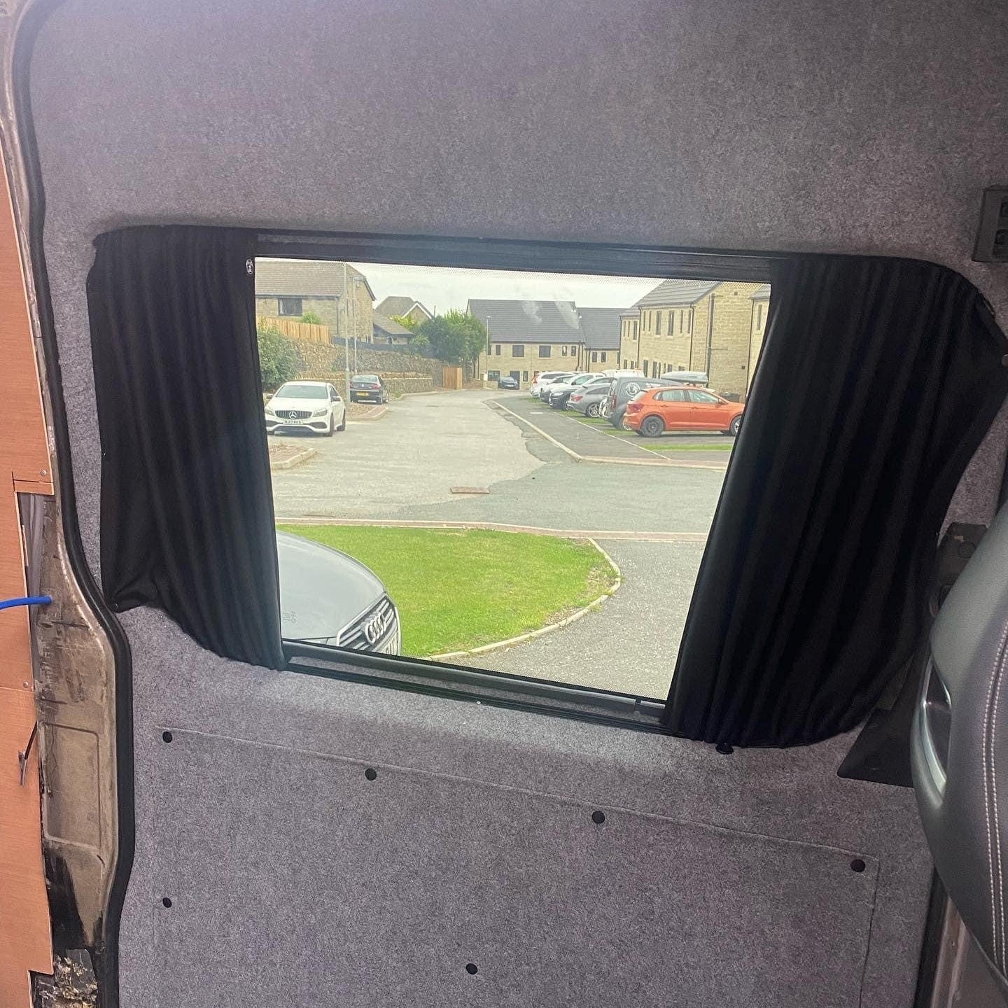 Mercedes Sprinter Premium 2 x Zijgordijnen Van-X