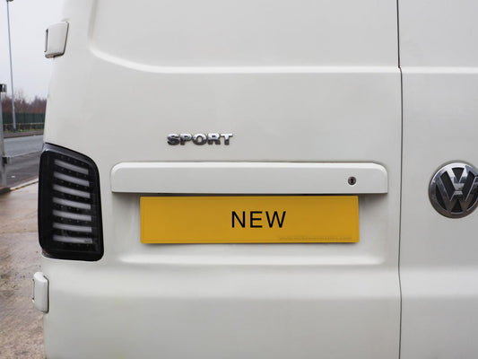 VW T5, T5.1, Barn Door Rear Number Plate Unit – Candy White