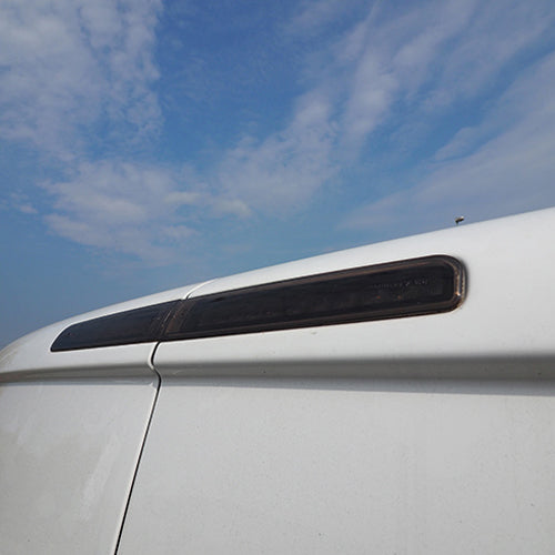 3e Remlicht Zwart LED VW Transporter T5 met achterdeuren 3e Remlicht Zwart LED VW Transporter T5 met achterdeuren
