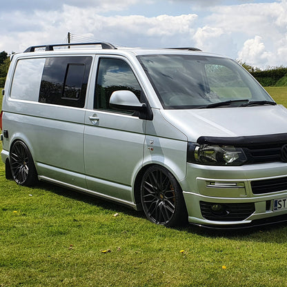 VW T5, T5.1 SWB zijskirts Reflex zilver kunststof geverfd en klaar voor montage (B-kwaliteit)